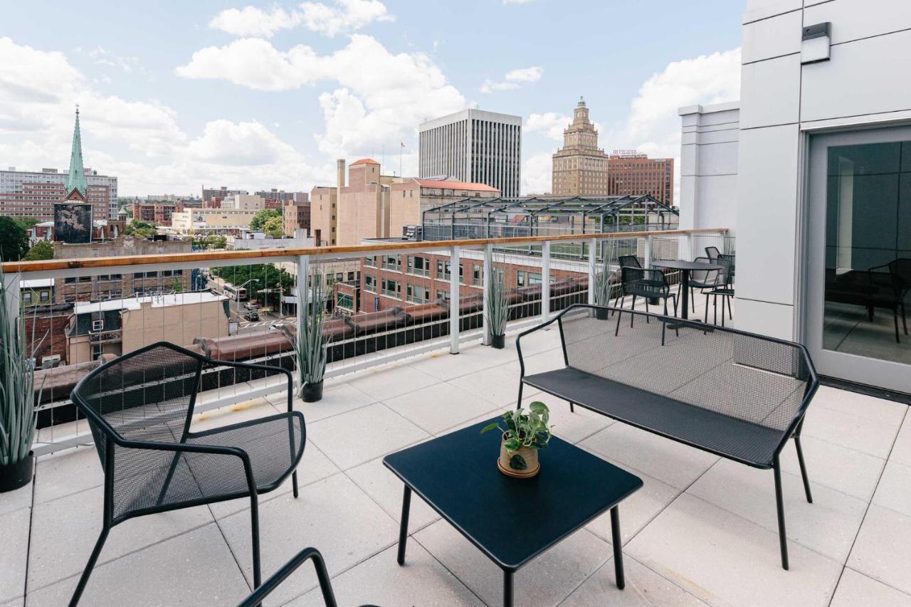Kislak 405 Luxurious 1Br Retreat Above The City นูวาร์ก ภายนอก รูปภาพ
